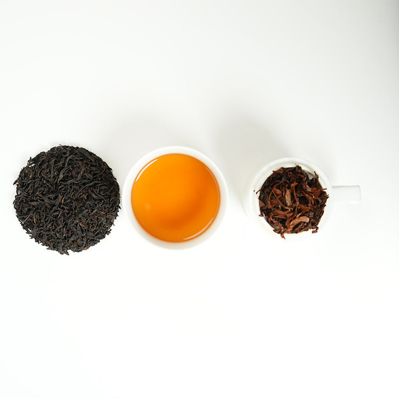 Certified organic Golden Peony black tea. Known for its captivating natural aroma of orchid, sweet peach, and a hint of spice.