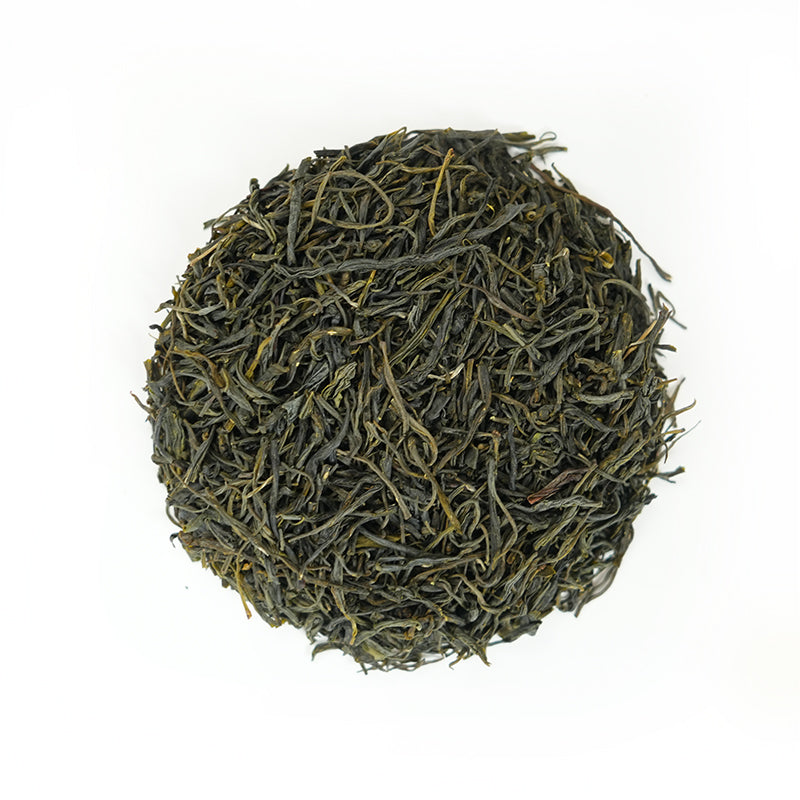 "First picked before Mingqian, as fresh as first dew" | 2025 Mingqian Maojian | Hand-roasted, with a sweet bean aroma | Certified organic high mountain tea | Limited to 200 cans