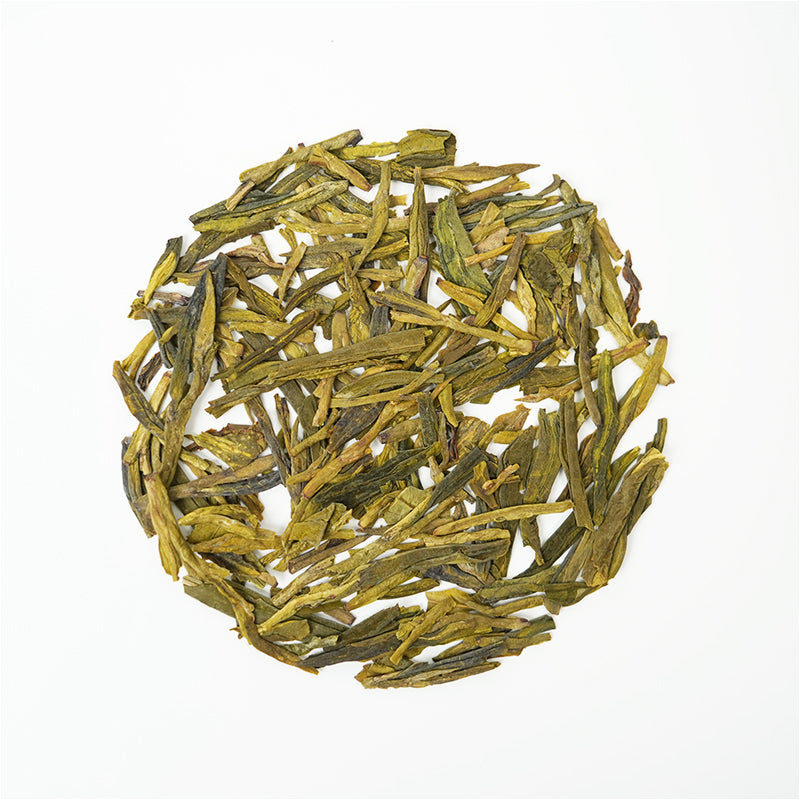 2025 Mingqian Organic Premium Longjing Tea, First Pick of Spring Tea | Traditional Hand-Roasted, Fresh and Sweet | Pesticide-Free Whole Leaf Green Tea | Natural Bean Fragrance and Orchid Flavor